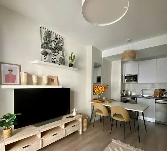 Nuevo Moderno Apartamento De Lujo